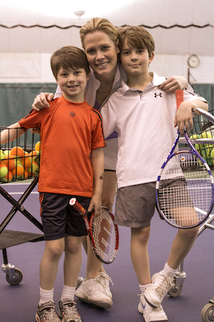 SportsCenter anchor Chris McKendry practices tennis with her sons. (John Atashian/ESPN Images)