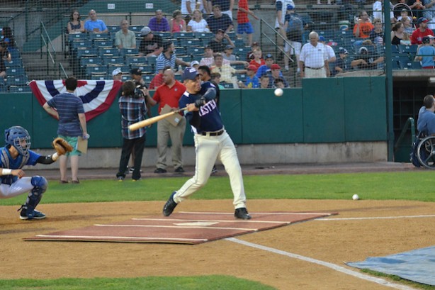SportsCenter anchor Jay Crawford to part in the Eastern League Home Run Derby. (Photo credit: Scott Blanchette)
