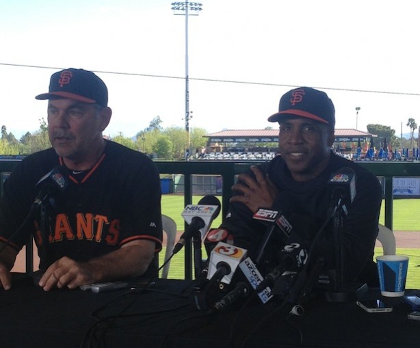 San Francisco Giants manager Bruce Bochy seated next to Barry Bonds. (Pedro Gomez/ESPN) 